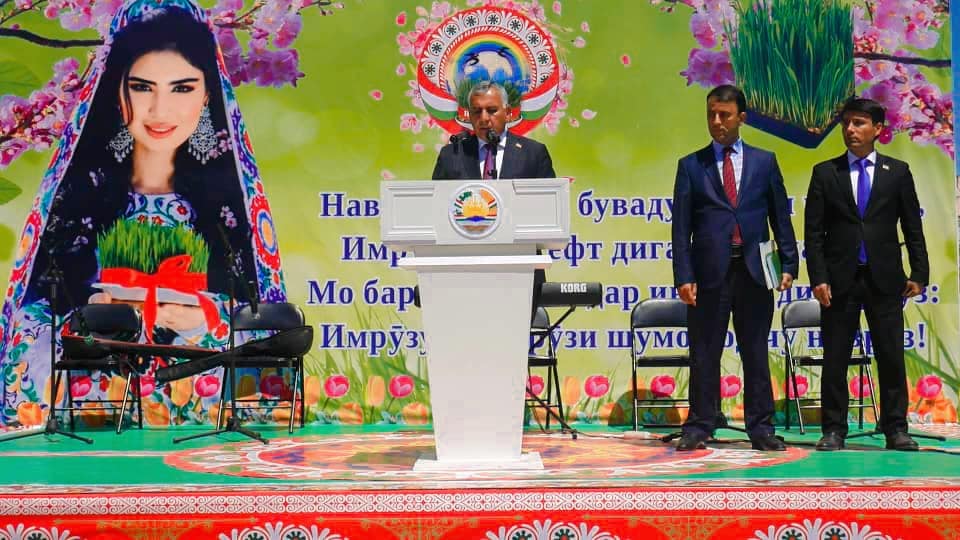 РОҒУН: МУСОБИҚАИ КУШОДИ ҶУМҲУРИЯВИИ ГУШТИНИ МИЛЛӢ ГӮШТИНГИРӢ БАХШИДА БА ҶАШНИ НАВРӮЗИ БАЙНАЛМИЛАЛӢ ДОИР  КАРДА ШУД.